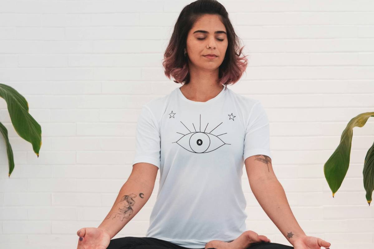 Mehr über den Artikel erfahren Yoga am Morgen: 7 einfache Übungen für einen entspannten Tag