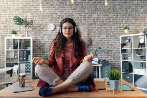 Yoga zum Entspannen: 5 sanfte Übungen, die Dich zur Ruhe bringen